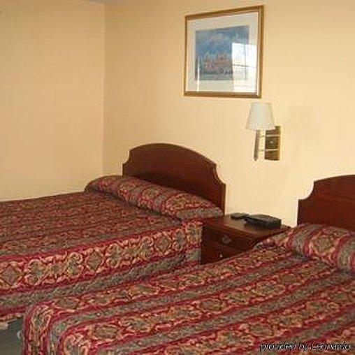 Caravan Inn Niagara Falls Room photo